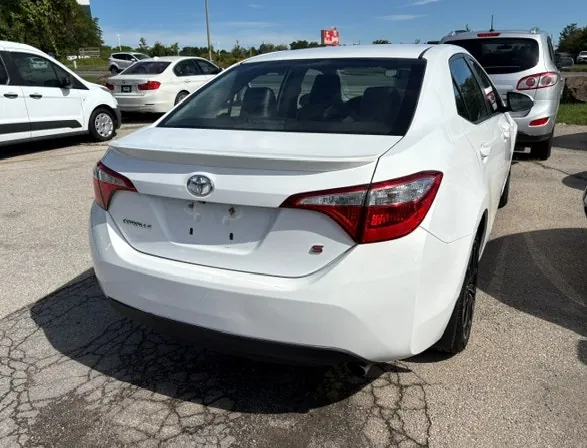 Toyota Corolla 2015 photo 3