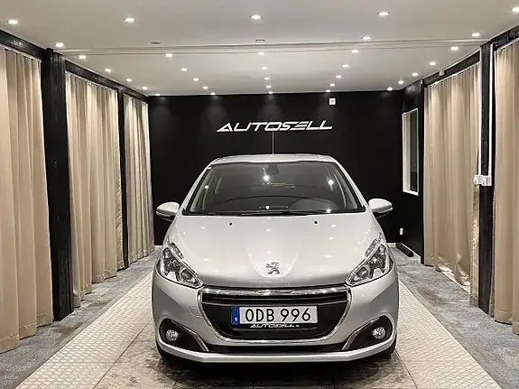 Peugeot 208 2016 photo 2