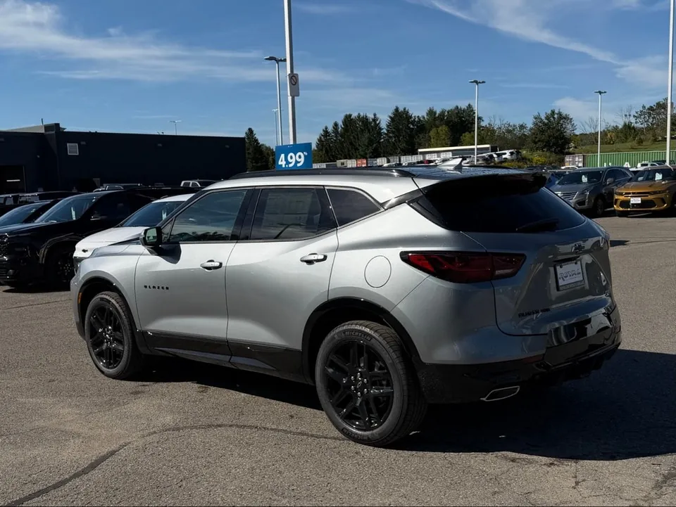 Chevrolet Blazer 2026 photo 3