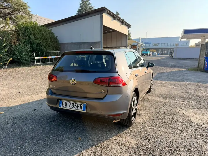 Volkswagen Golf 2015 photo 2