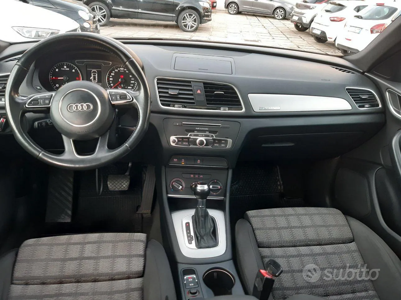 Audi Q3 2015 photo 5