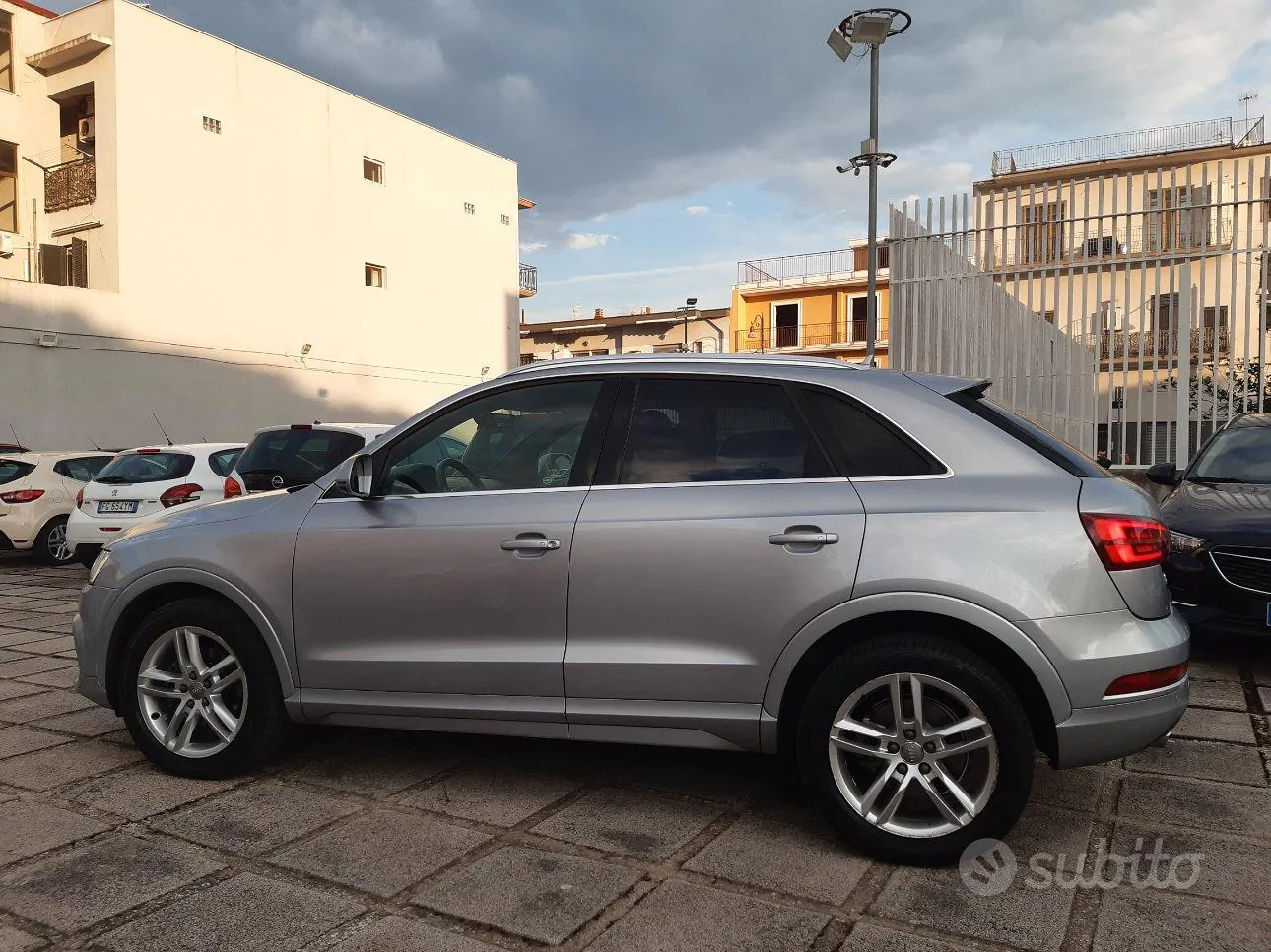 Audi Q3 2015 photo 2
