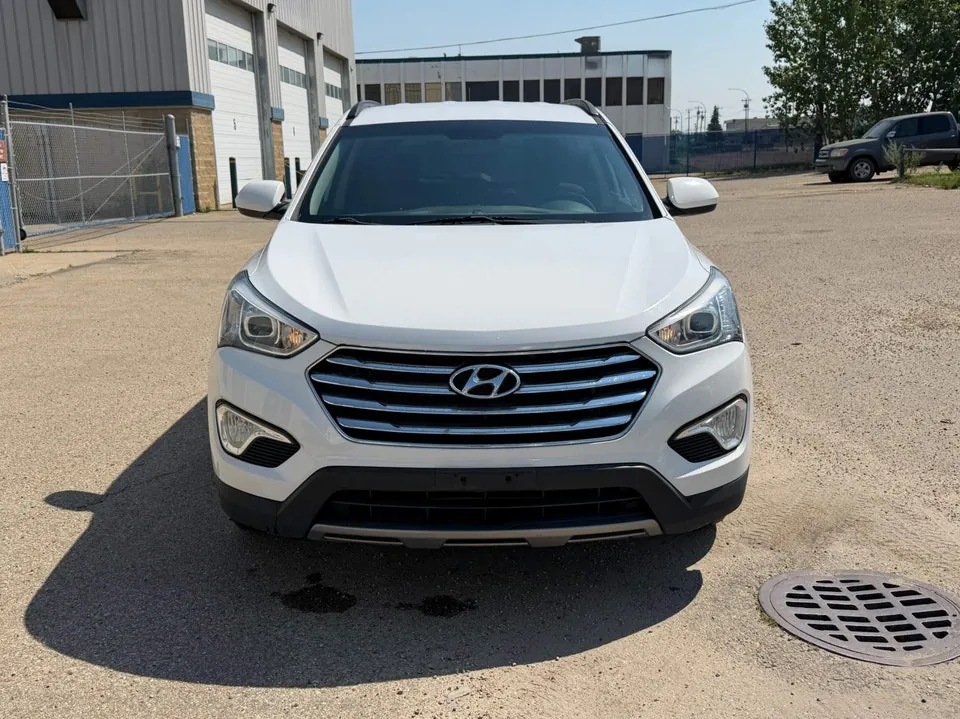 Hyundai Santa Fe 2014 photo 2