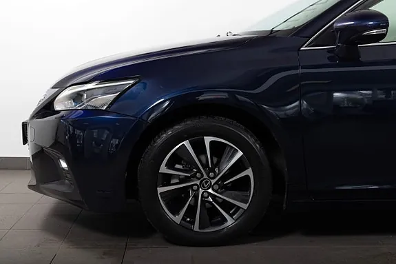 Lexus Ct200H 2018 photo 4
