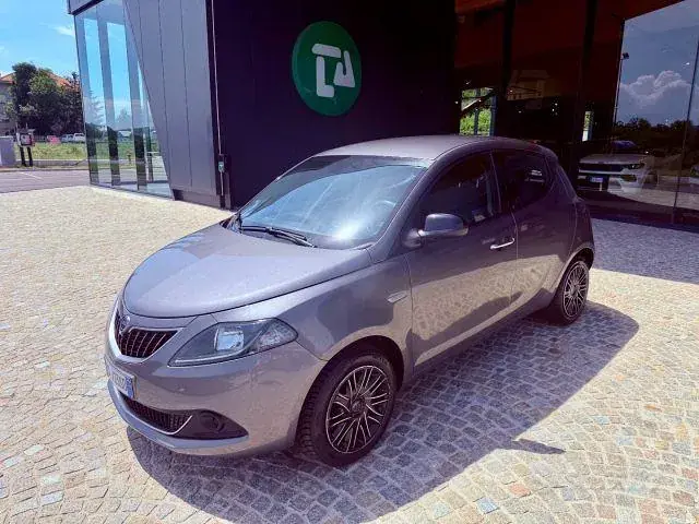 Lancia Ypsilon 2022 photo 3