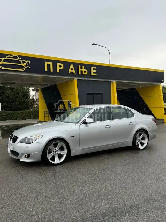 BMW 530 2004 photo 2