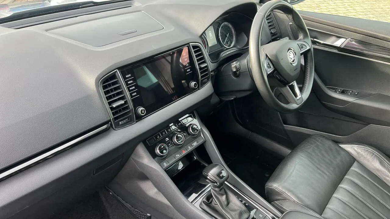 Skoda Karoq 2019 photo 2
