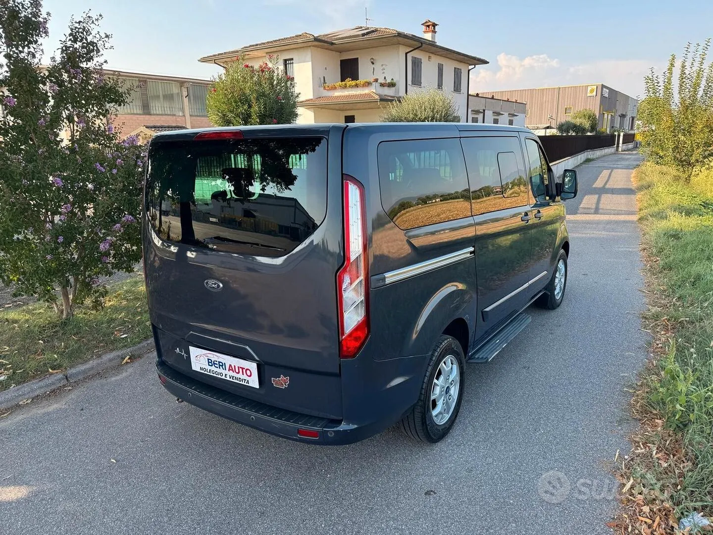 Ford Tourneo Custom 2014 photo 4