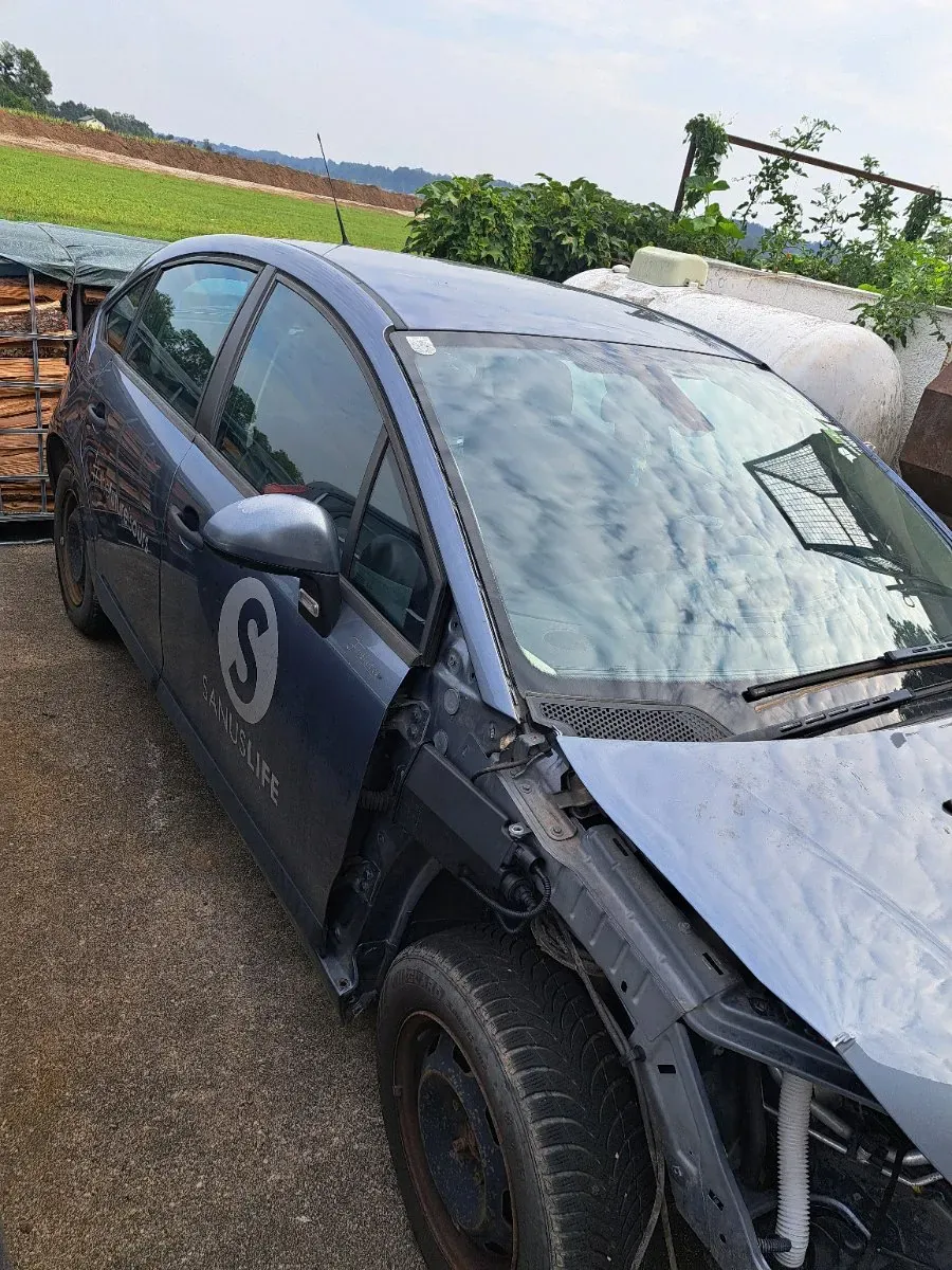 Citroen C4 2006 photo 2