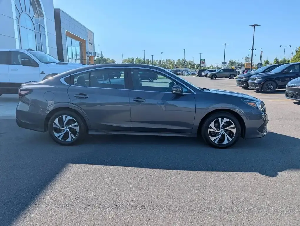 Subaru Legacy 2022 photo 5
