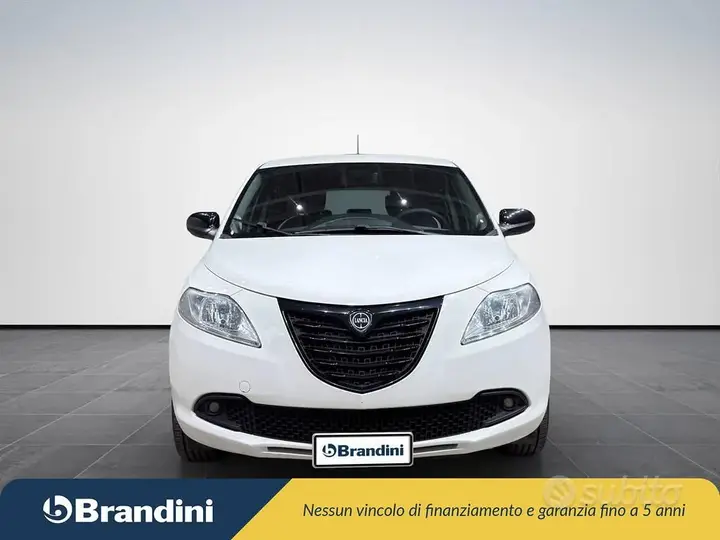 Lancia Ypsilon 2015 photo 3