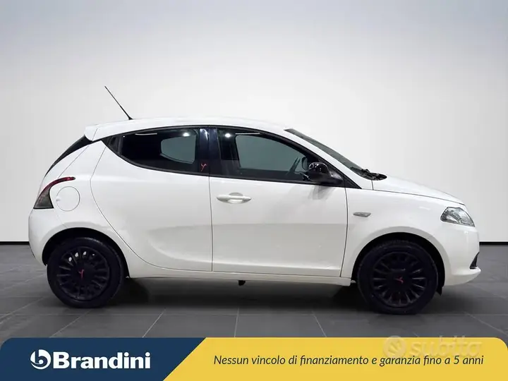 Lancia Ypsilon 2015 photo 5