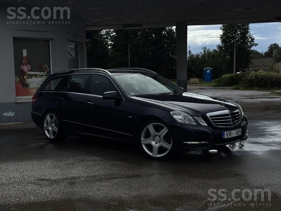 Mercedes-Benz E300