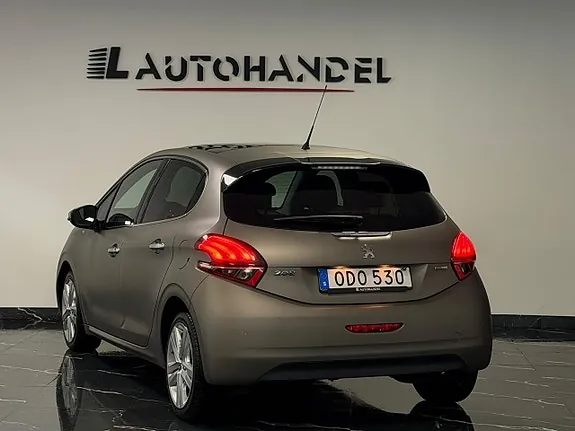 Peugeot 208 2016 photo 4