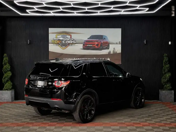 Land Rover Discovery Sport 2019 photo 4