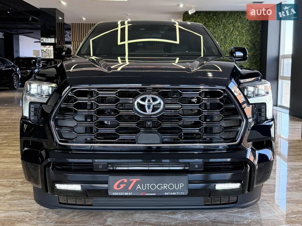 Toyota Sequoia 2024 photo 2