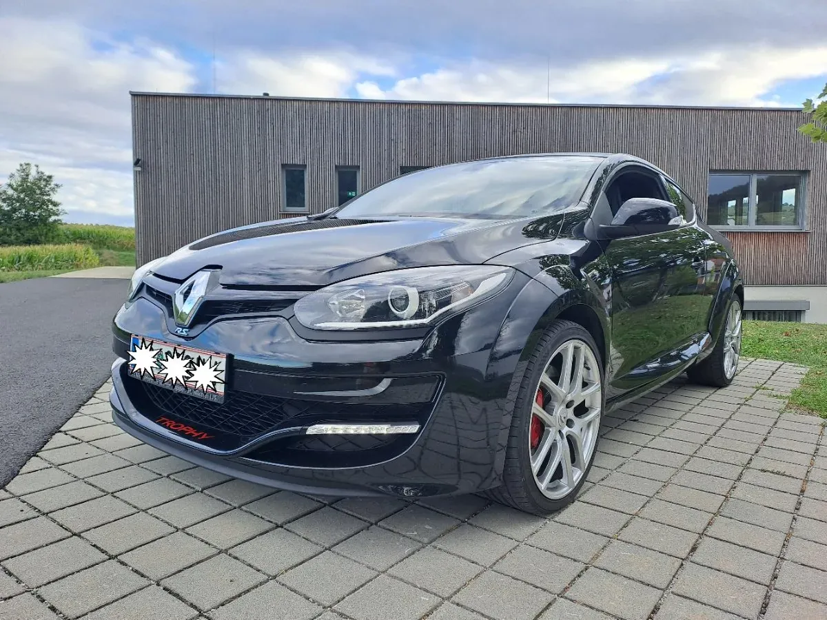 Renault Mégane 2015 photo 2