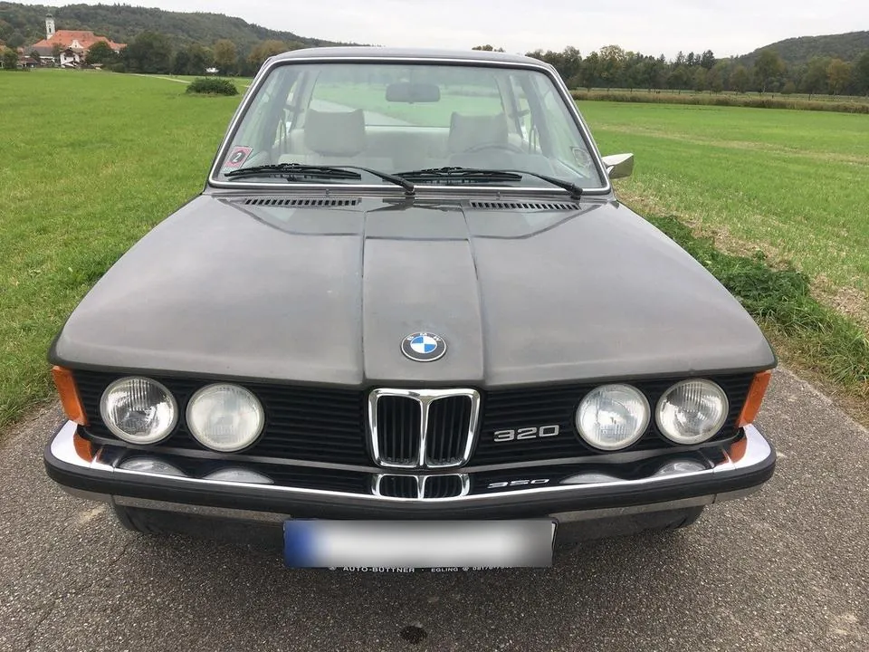 BMW 320