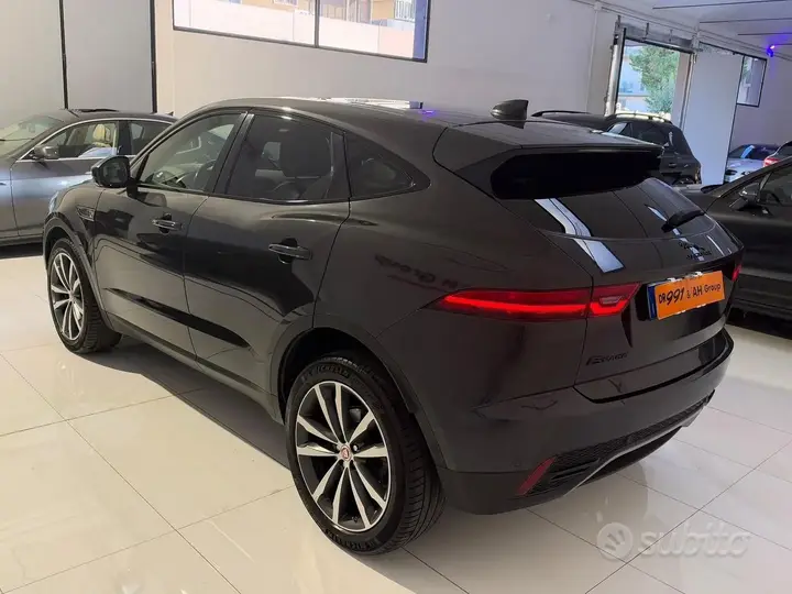 Jaguar E-Pace 2021 photo 4