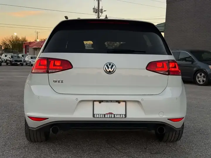 Volkswagen Golf Gti 2016 photo 4