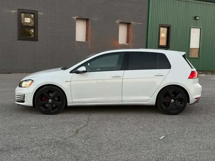 Volkswagen Golf Gti 2016 photo 2