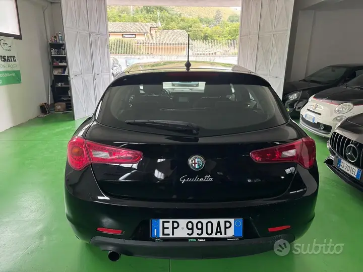 Alfa Romeo Giulietta 2013 photo 5