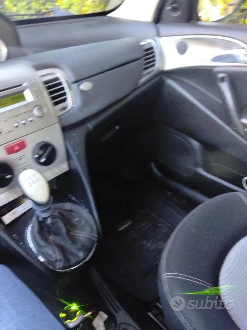 Lancia Ypsilon 2006 photo 4
