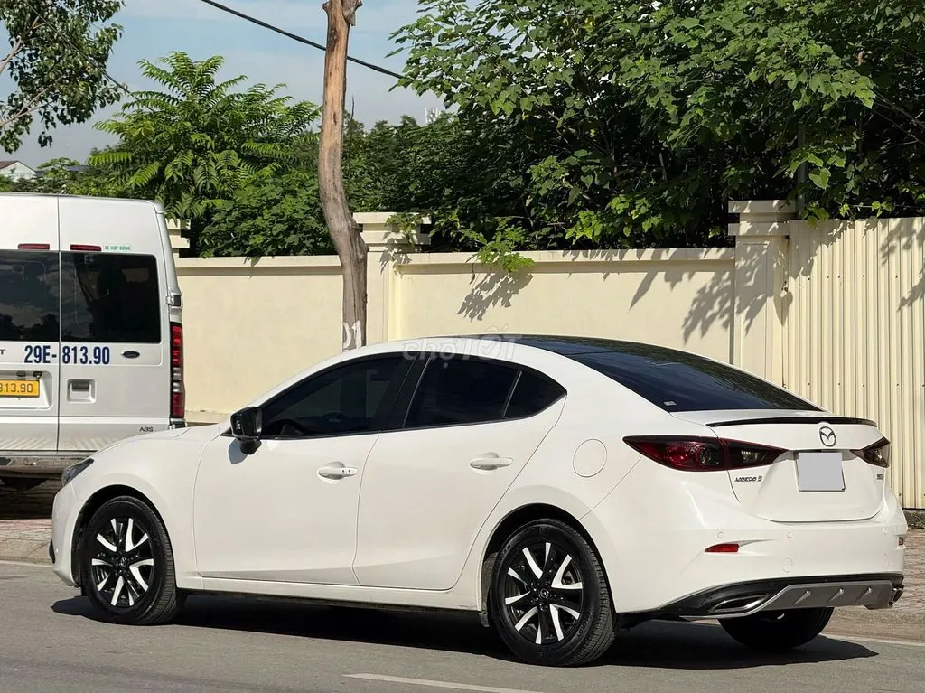 Mazda 3 2016 photo 4