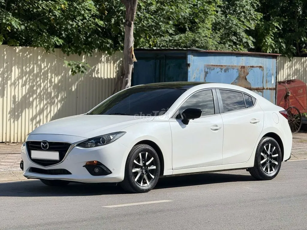Mazda 3 2016 photo 2