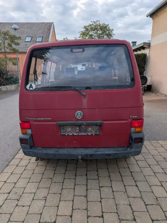 Volkswagen T4 1999 photo 2