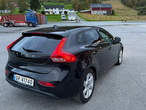 Volvo V40 2014 photo 4