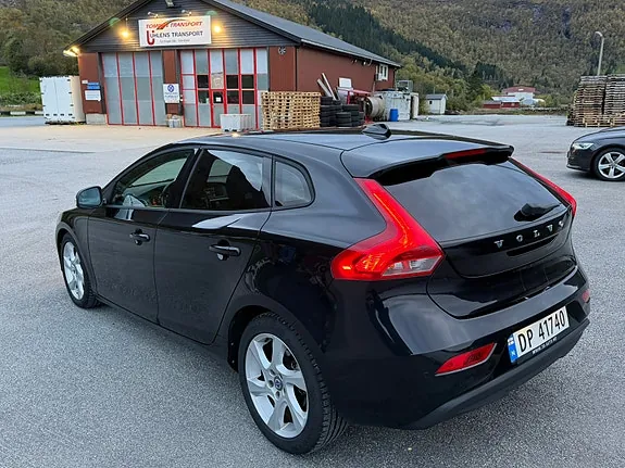 Volvo V40 2014 photo 3