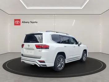Toyota Land Cruiser 2024 photo 4