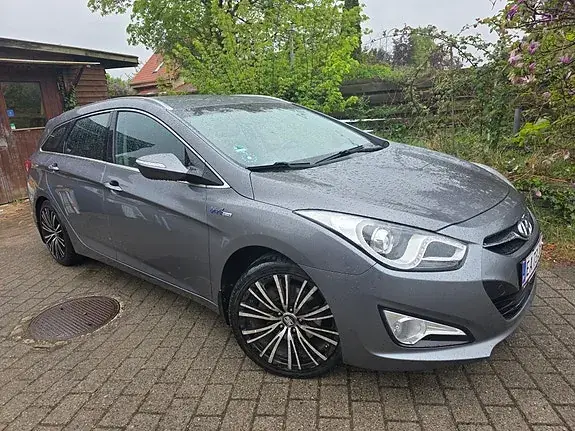 Hyundai I40