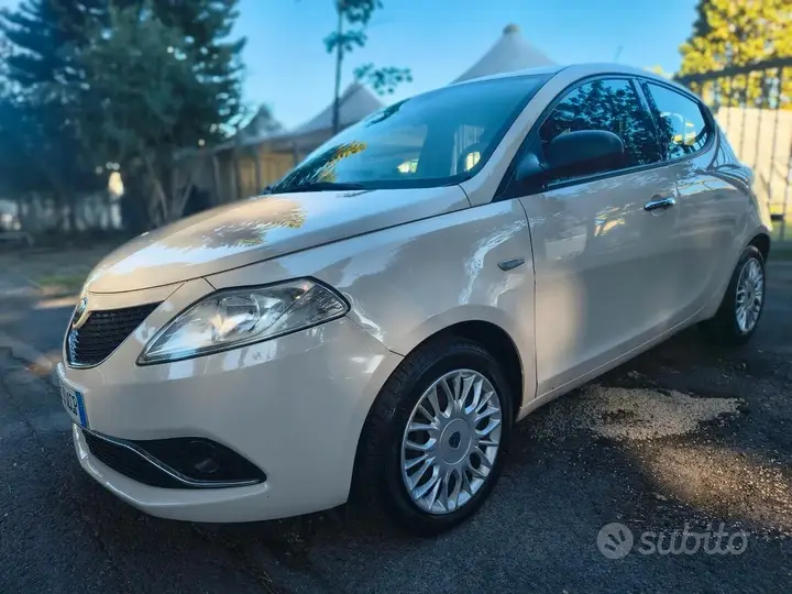 Lancia Ypsilon 2017 photo 5