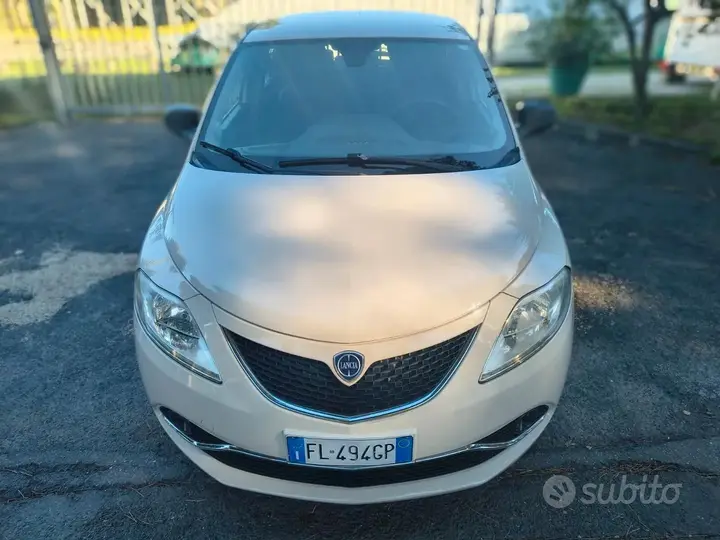 Lancia Ypsilon 2017 photo 4