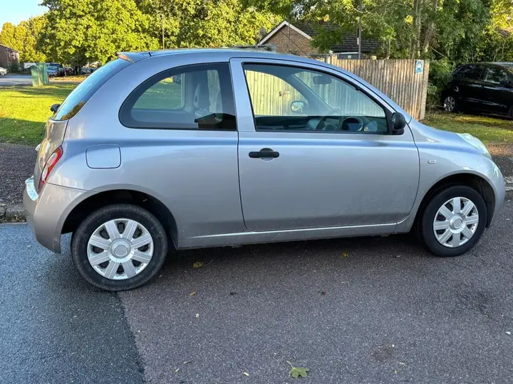 Nissan Micra 2003 photo 5