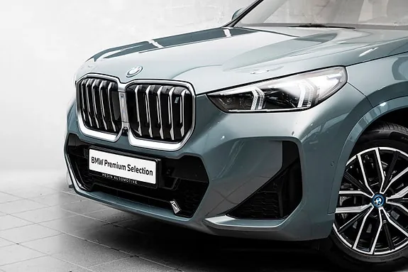 BMW Ix1 2023 photo 2