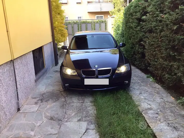 BMW 320D 2008 photo 5