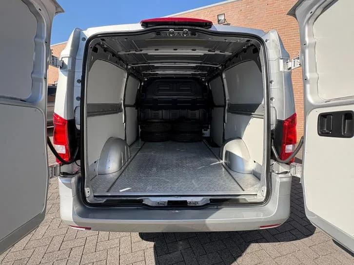 Mercedes-Benz Vito 2022 photo 3