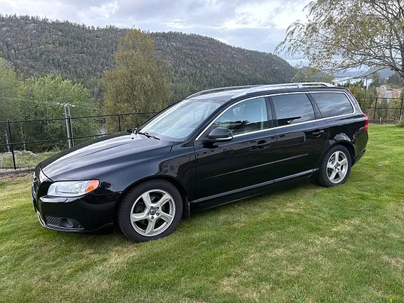Volvo V70 2013 photo 3