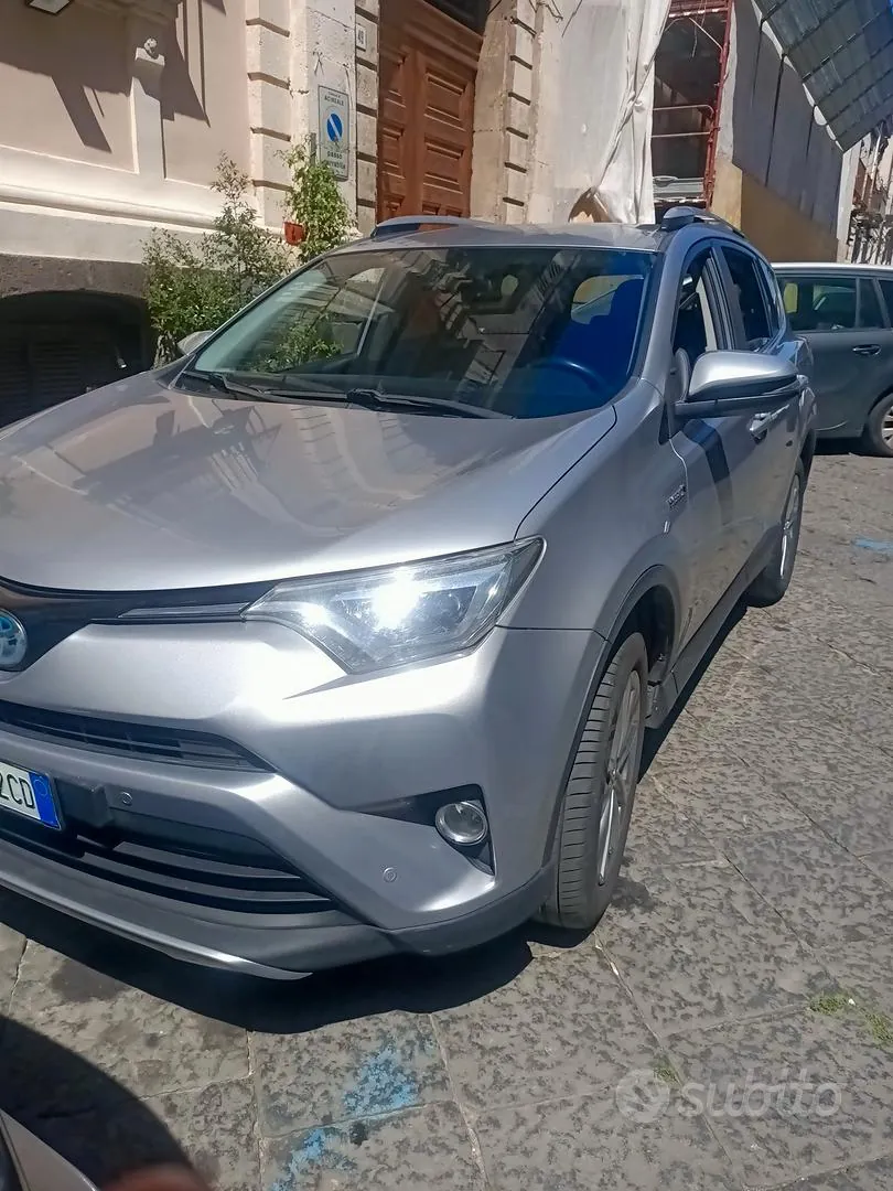 Toyota Rav4 2017 photo 2