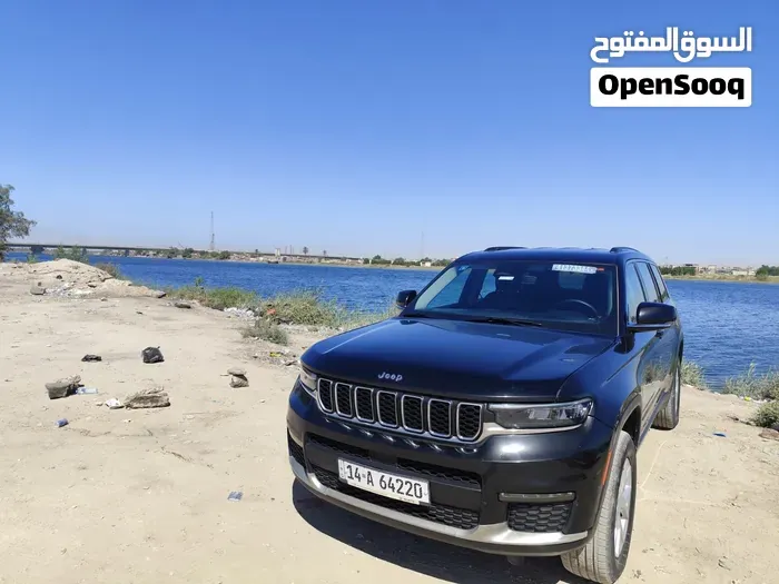 Jeep Grand Cherokee 2023 photo 3