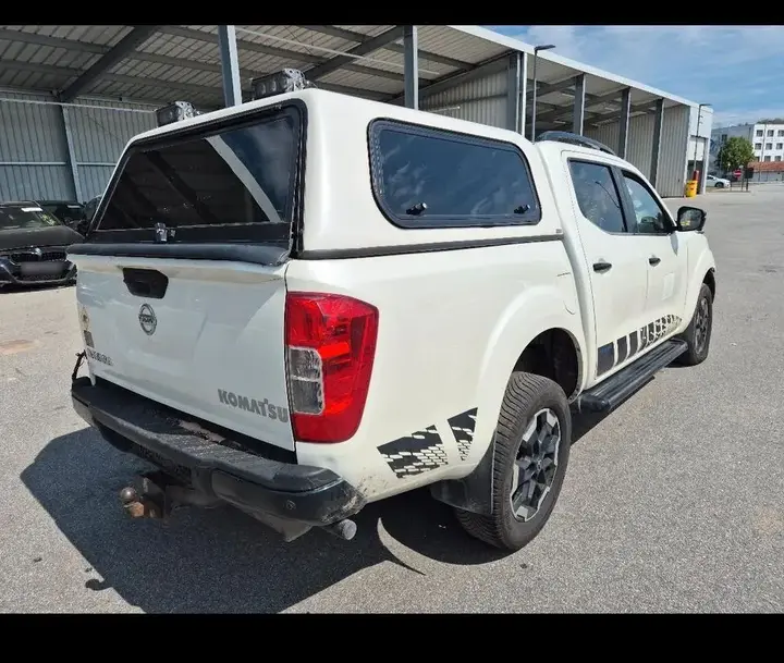 Nissan Navara Np300