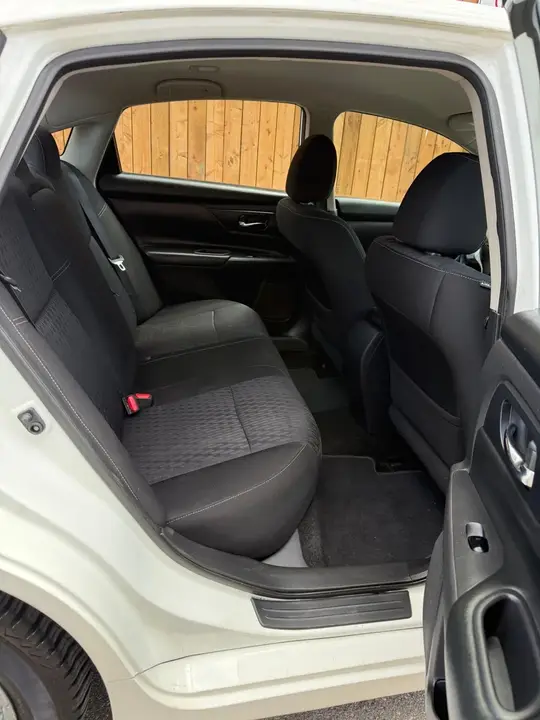 Nissan Altima 2018 photo 3