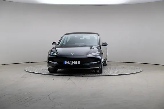 Tesla Model 3 2024 photo 3