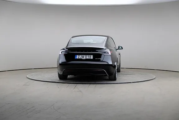 Tesla Model 3 2024 photo 5