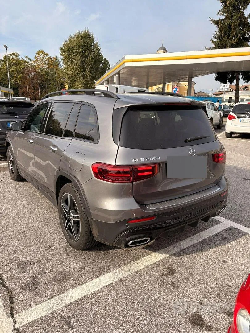 Mercedes-Benz Glb 2024 photo 2