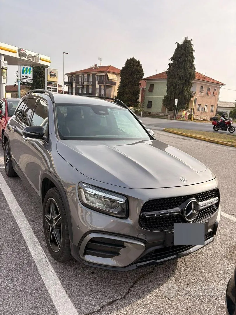 Mercedes-Benz Glb