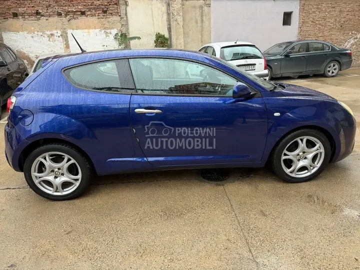 Alfa Romeo Mito 2012 photo 5